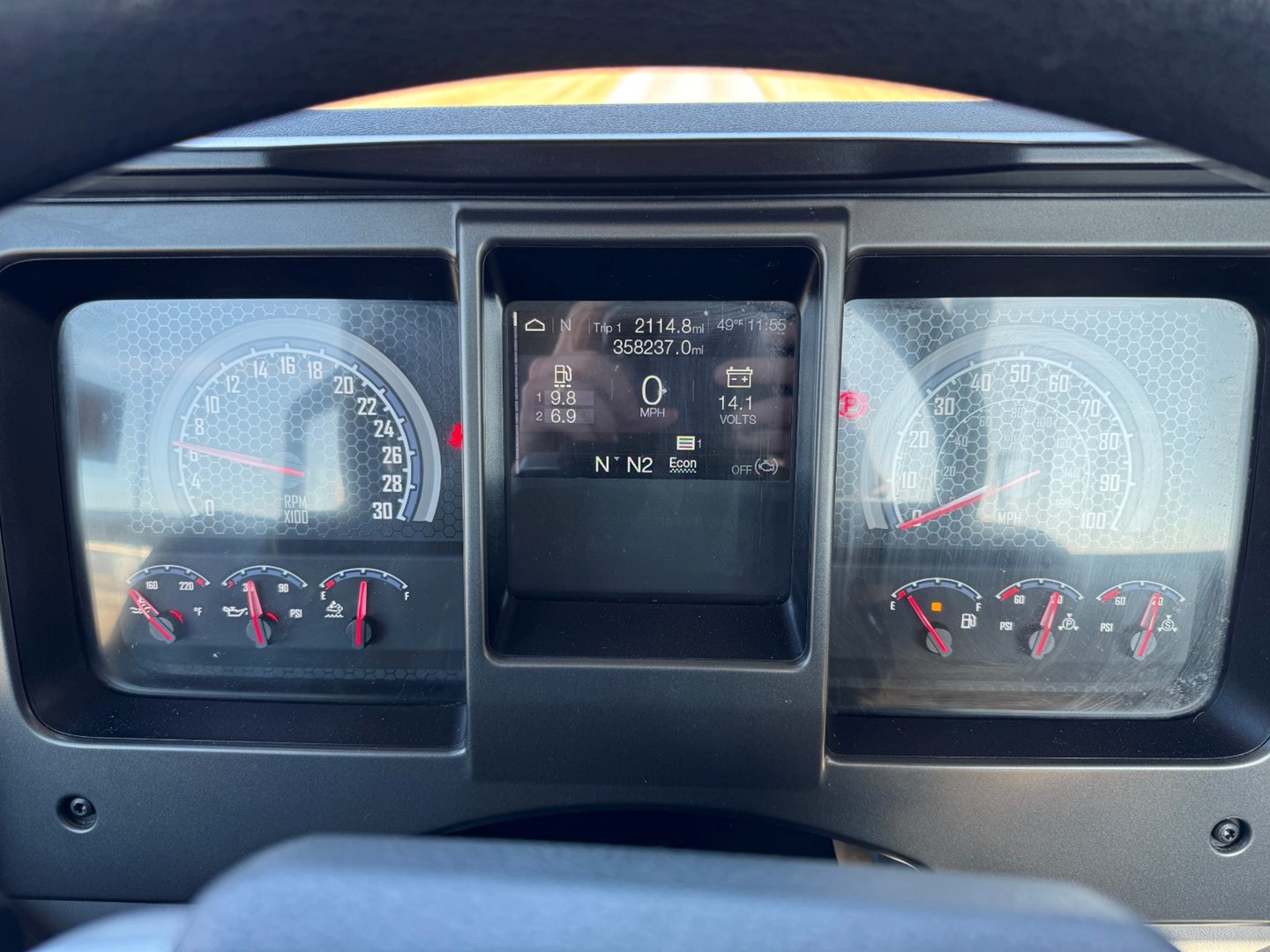 2021 MACK AN64T - USED TRUCKS DAY CAB - image 15